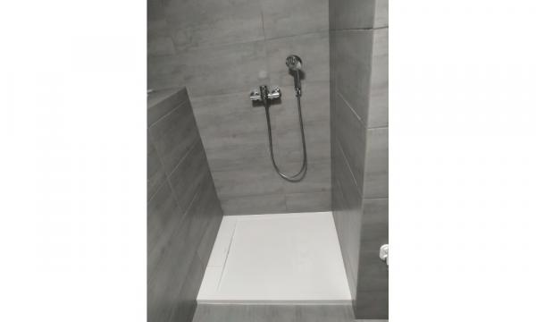 Montaža in predelava tuš stene z drsnimi vrati Montaža in predelava tuš stene z drsnimi vrati